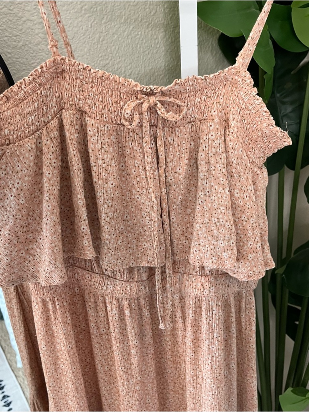 🤍 American Eagle Blush Boho Smocked Floral Tiered Maxi Dress | Sz M - Picture 3 of 10